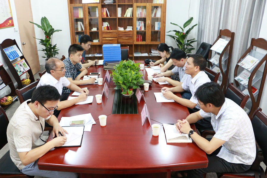 市“两学一做”第一督导组莅临城投集团公司督导调研工作